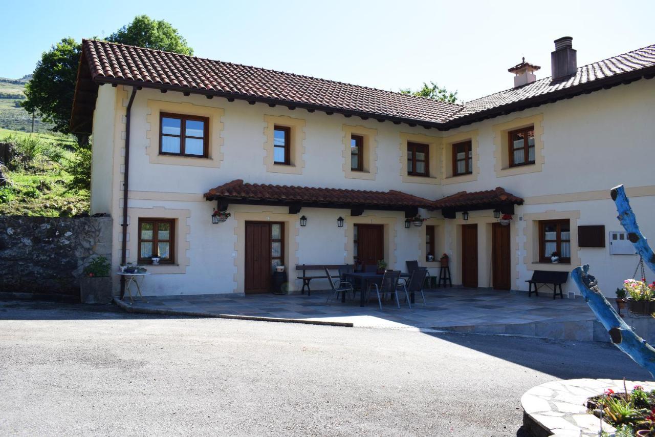 Apartamentos Rurales La Taberna Matienzo 외부 사진